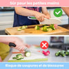 Comparaison : un couteau pour enfant sur pour les petites mains, contre un couteau de cuisine classique et son risque de coupures